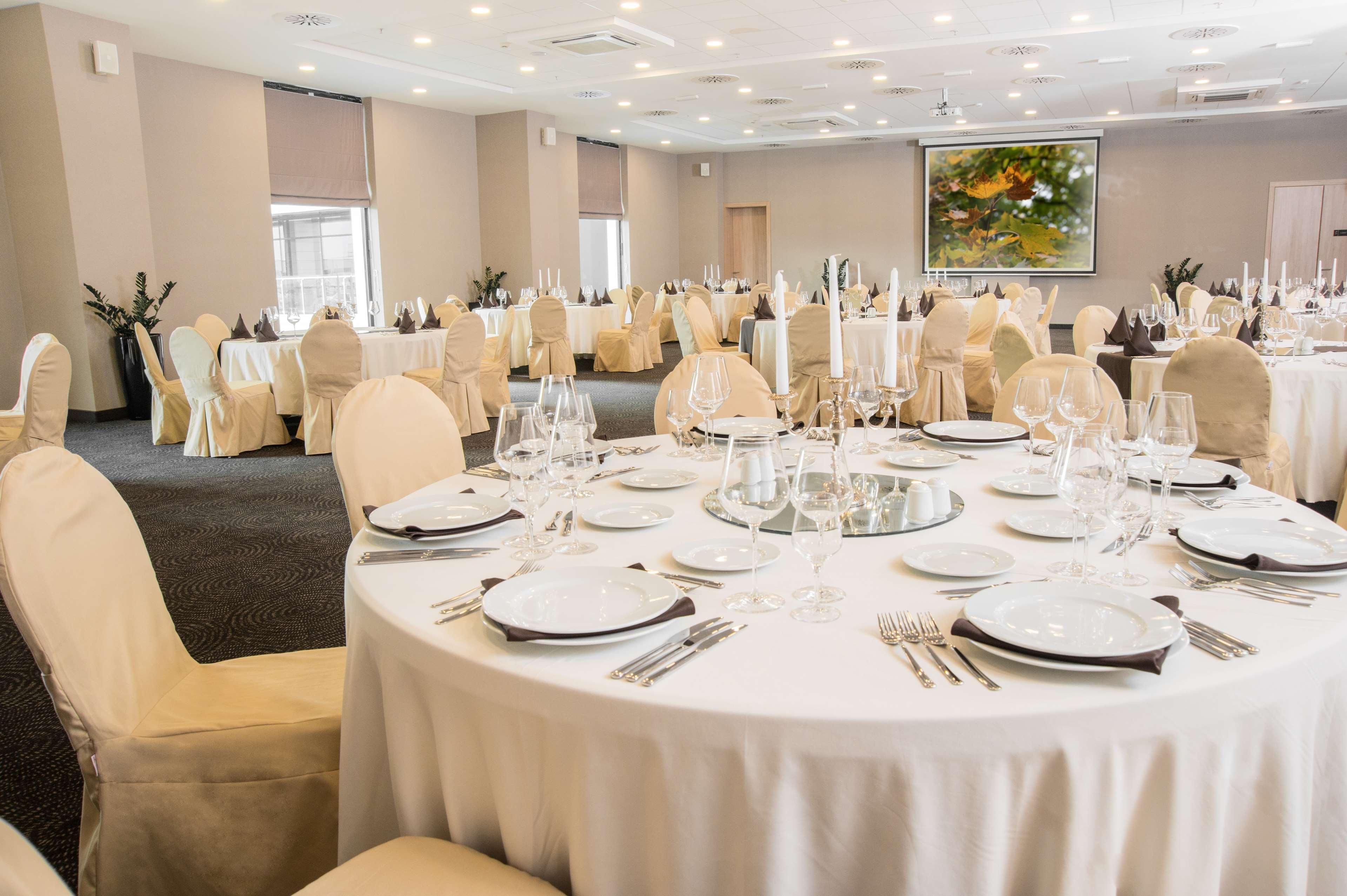 Hotel Premier Sofia Airport Hotel 4*