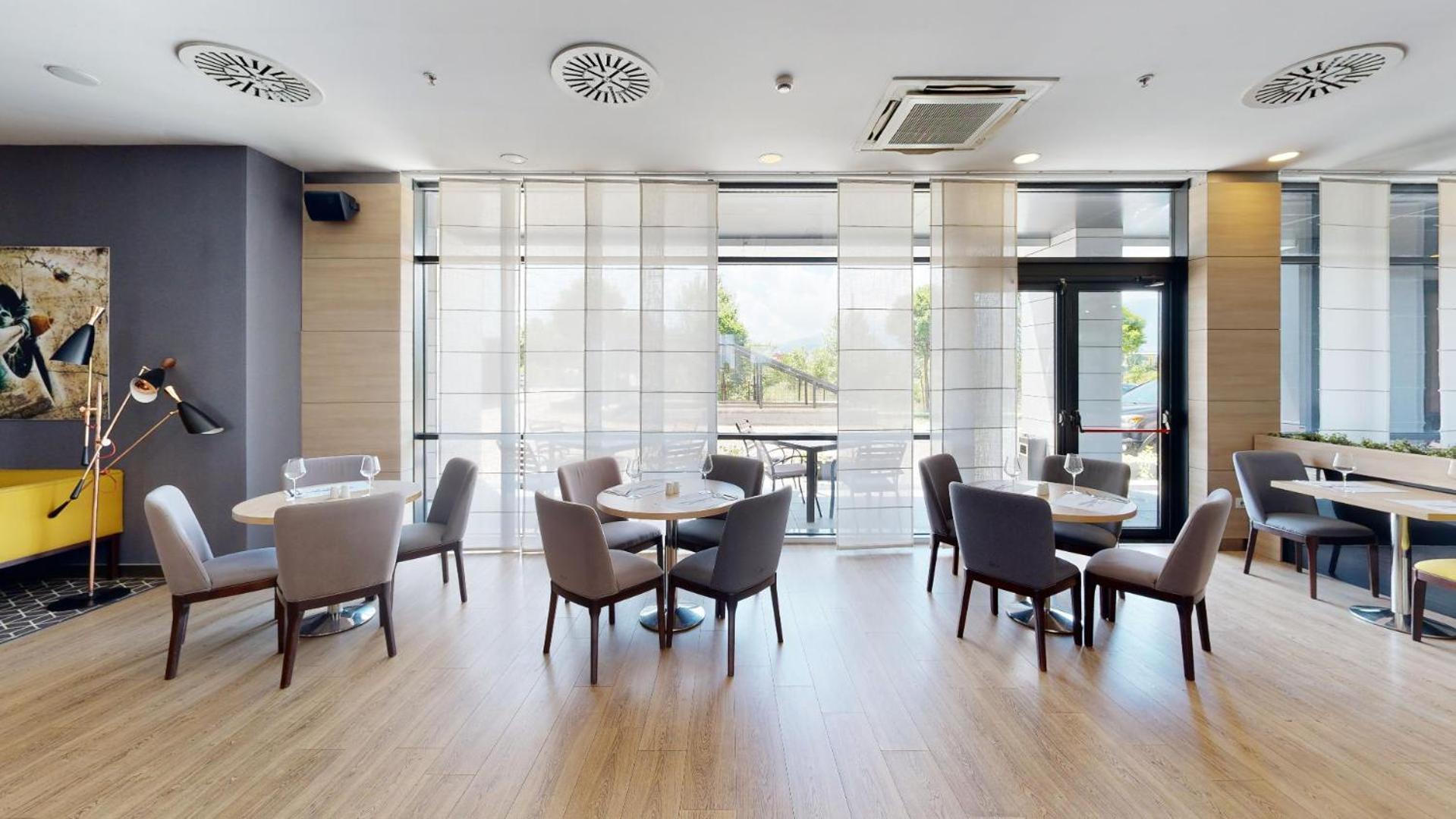 Premier Sofia Airport Hotel