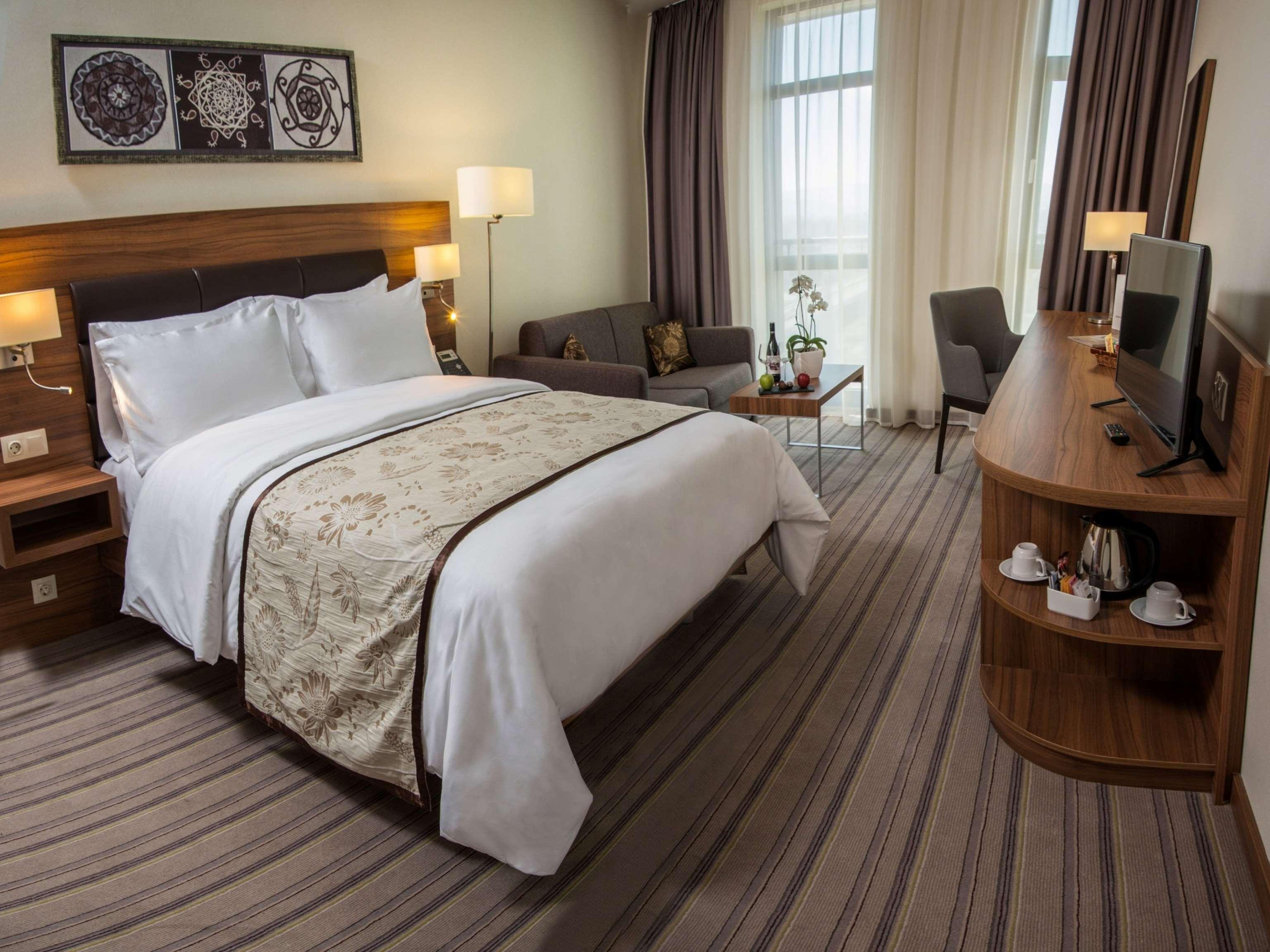 Hotel Premier Airport