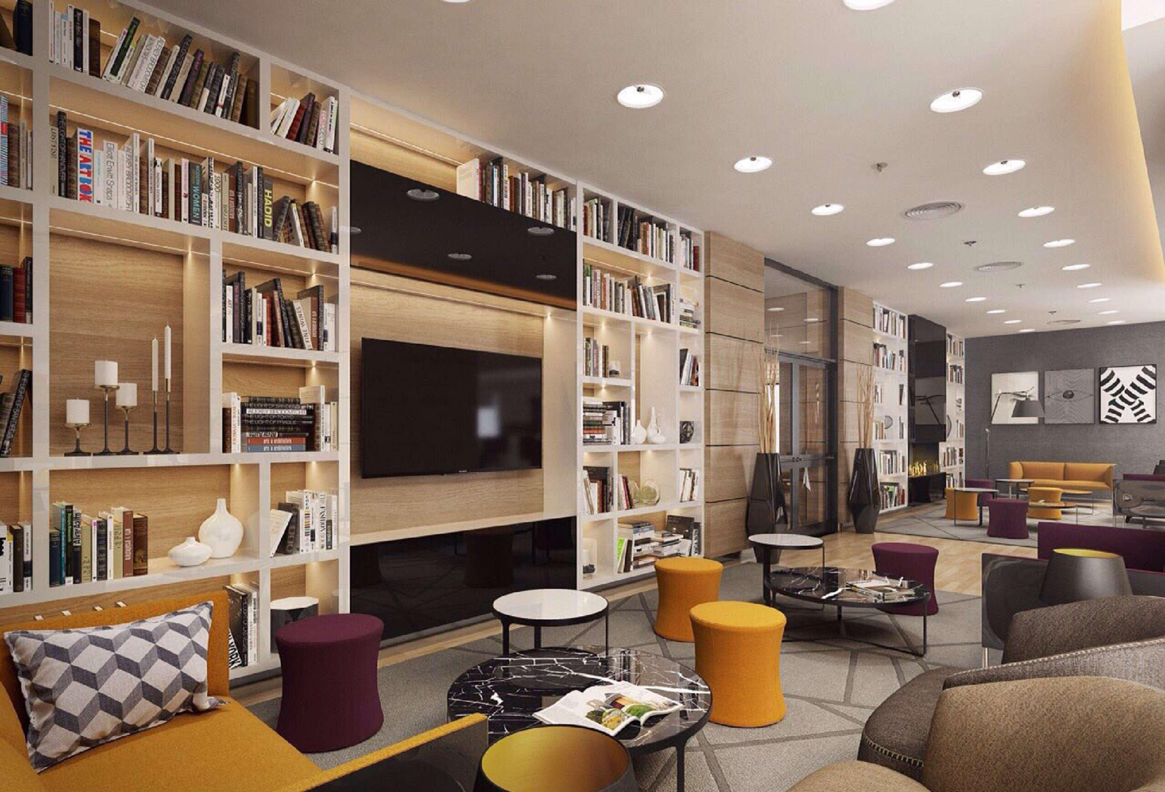 Premier Airport Hotel 4*