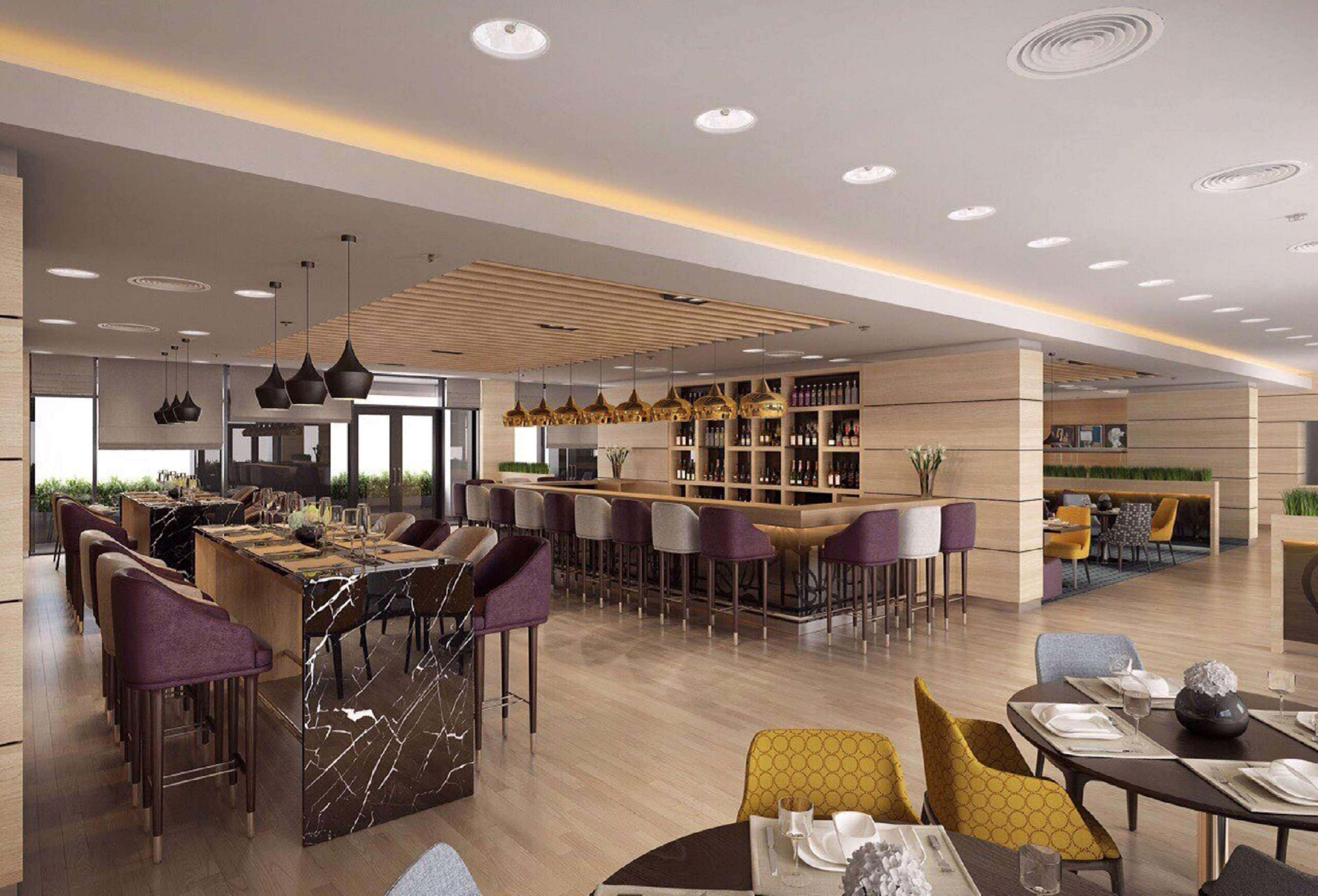 Premier Airport Hotel 4*