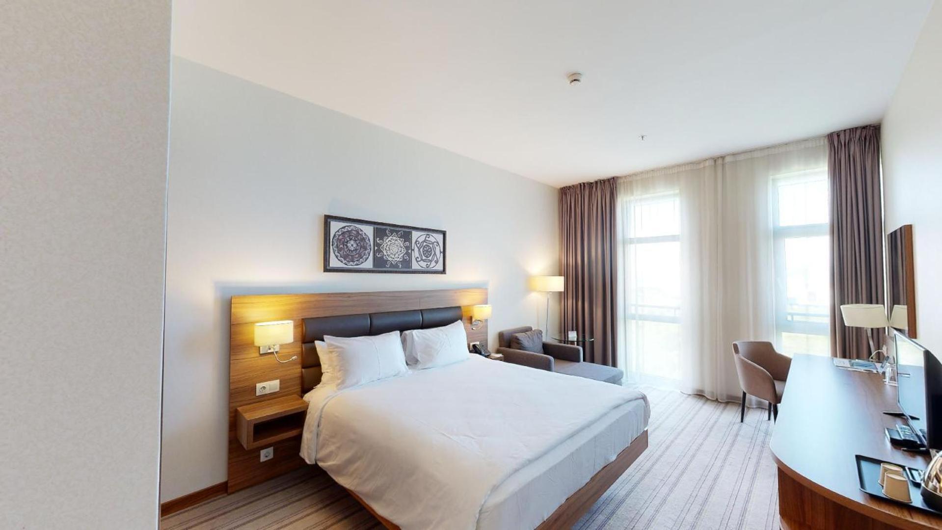 Hotel Premier Airport