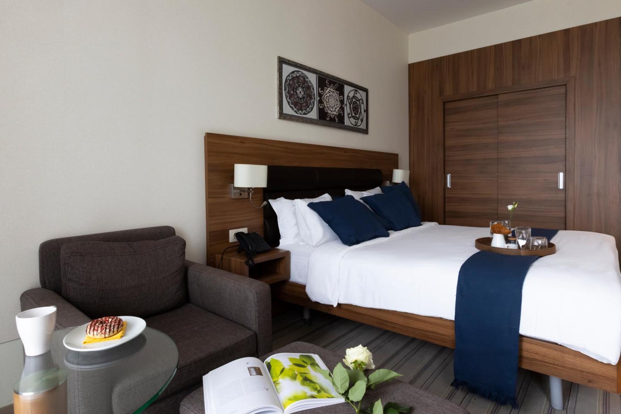 Premier Airport 4*