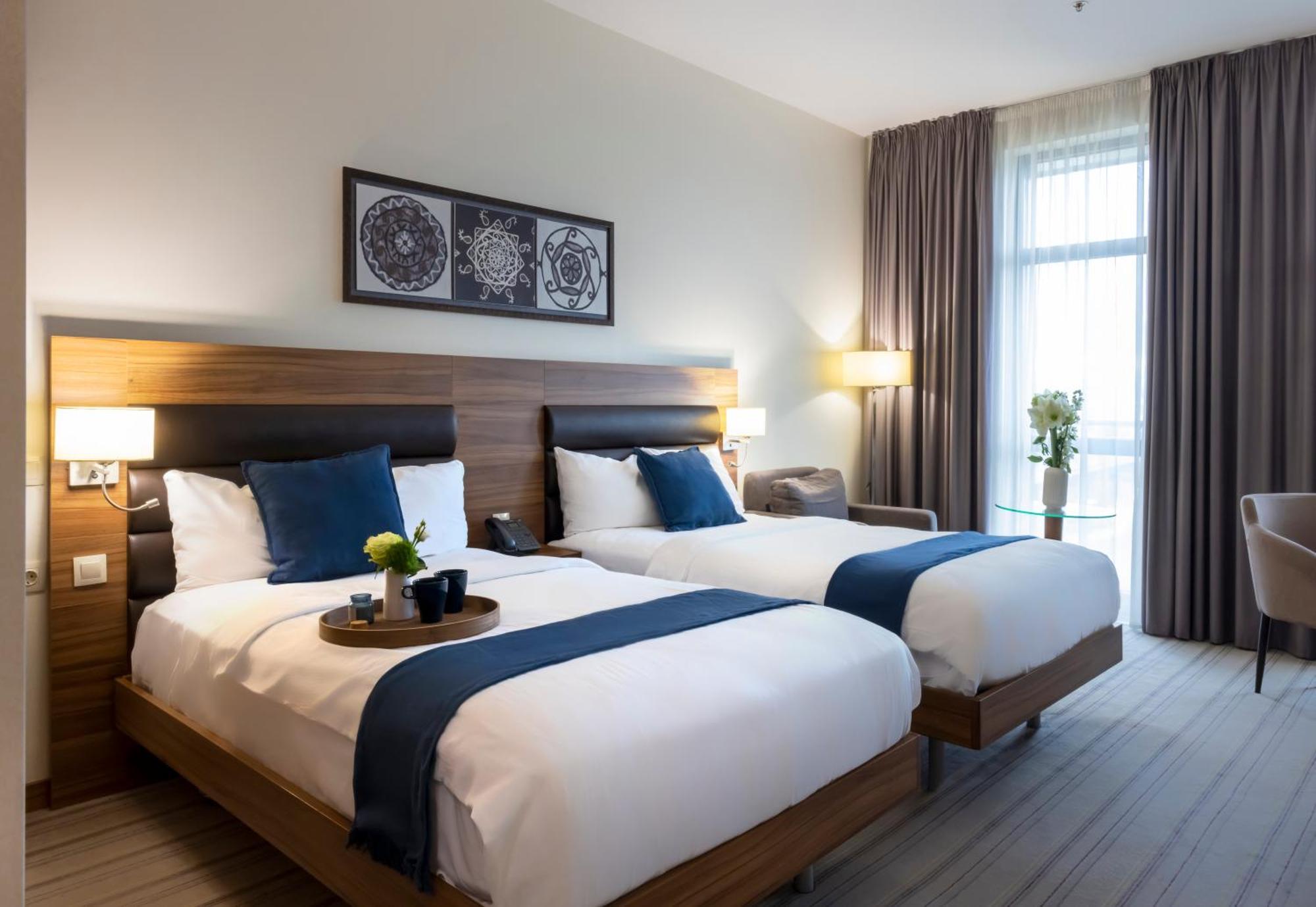 Hotel Premier Airport