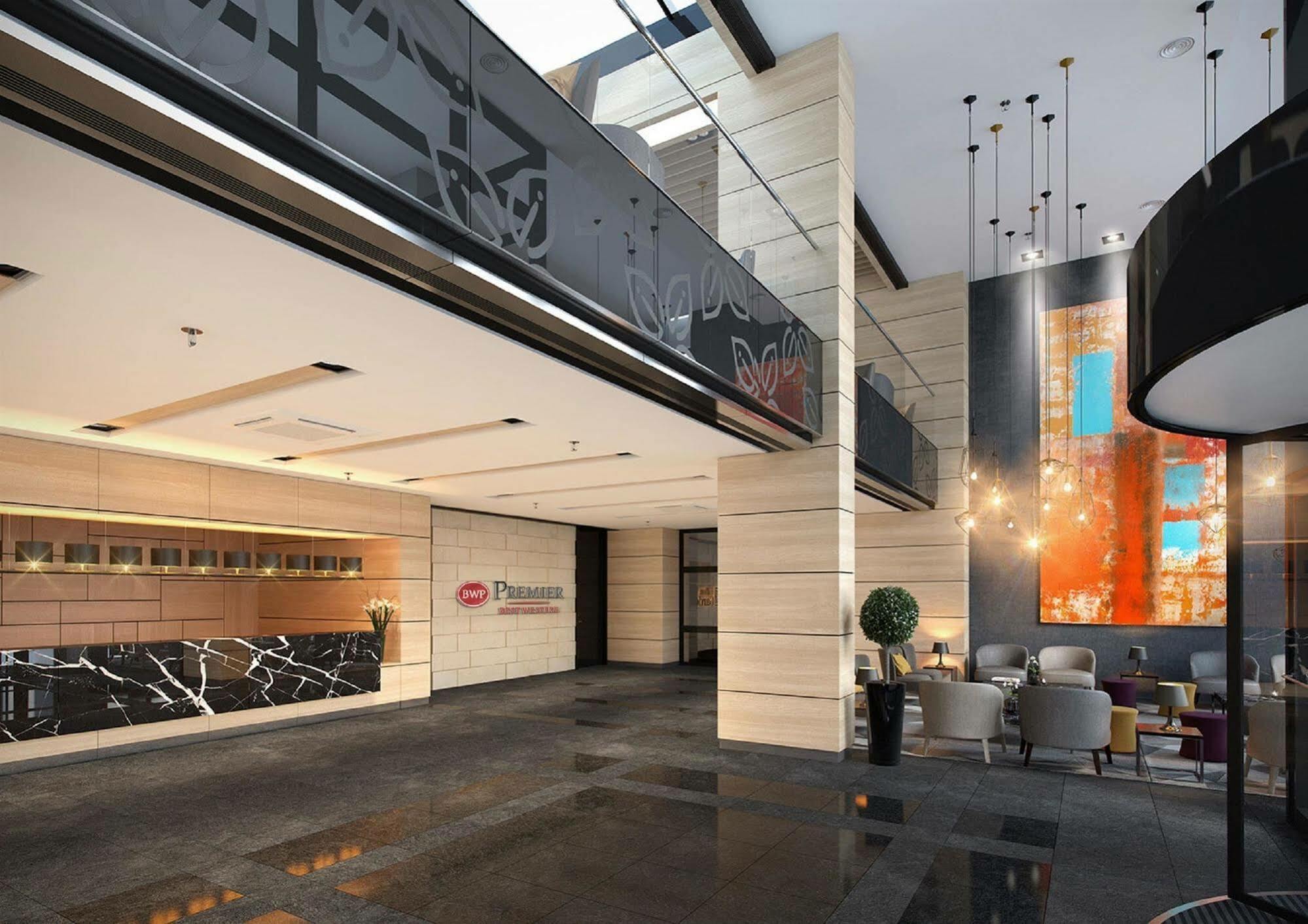 Premier Airport Hotel